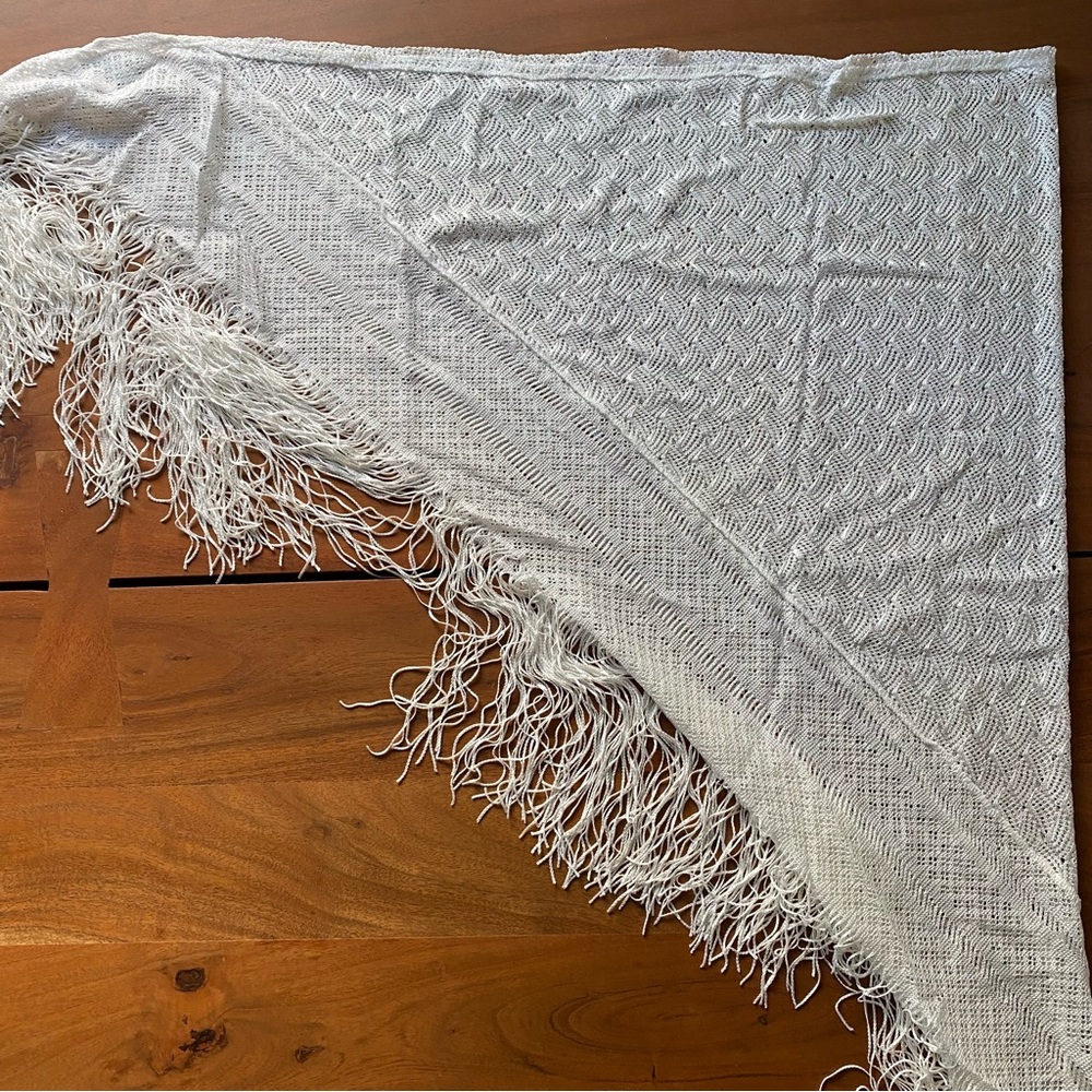 Marshall Field & Company Vintage White Rayon Woven Shawl with Tassels